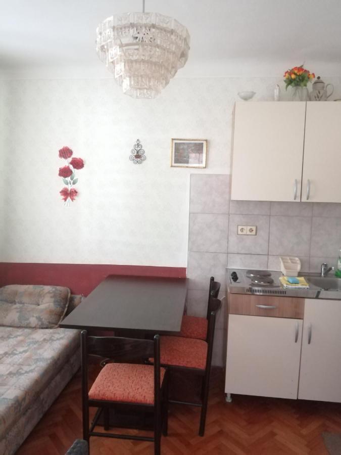 Apartment Filip Врбник Экстерьер фото